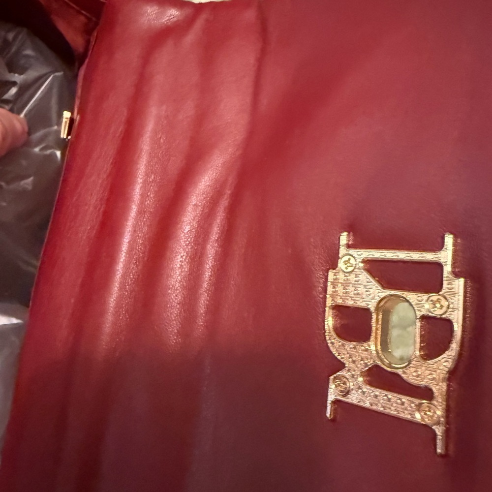 NWT
 Badgley Mischka Burgundy Crossbody Bag - Picture 7 of 8